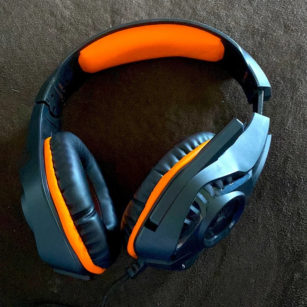 XX vibe headphone.
